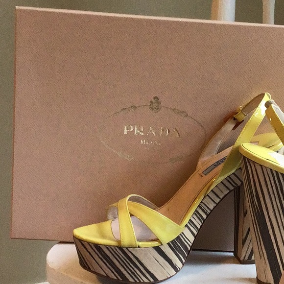 PRADA HEELS- very unique. Never been worn - Picture 5 of 5